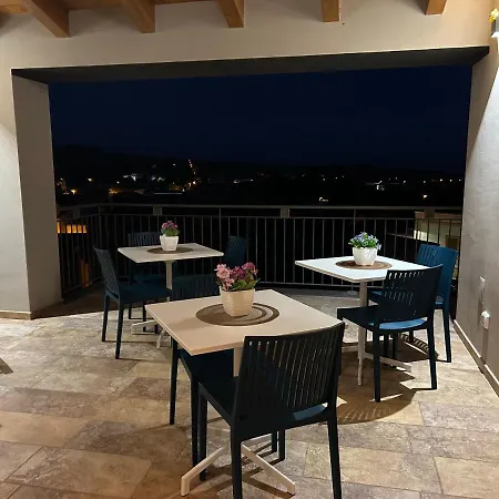 فندق مبيت وإفطار Ferdinando's House 3*