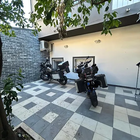 Ferdinando's House 3*